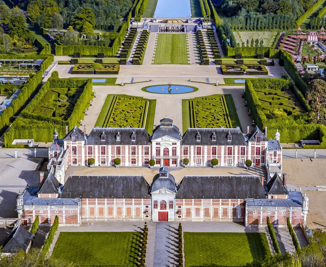 Champ de bataille Jacques Garcia Decorator Paris